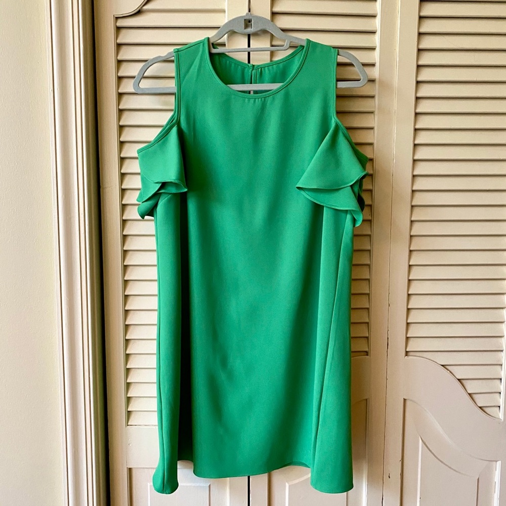 Green Cold Shoulder Shift Dress